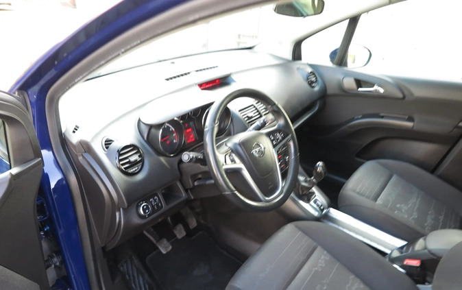 Opel Meriva cena 19900 przebieg: 140000, rok produkcji 2011 z Pruszków małe 466
